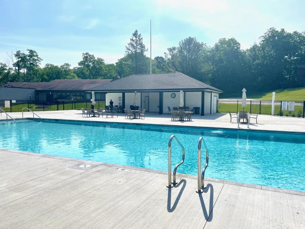 Newly Remodeled Mid-Century Modern Lake Condo Lake Geneva Exteriér fotografie